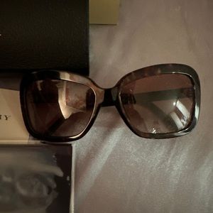 Womens oversized Burberry sunglasses